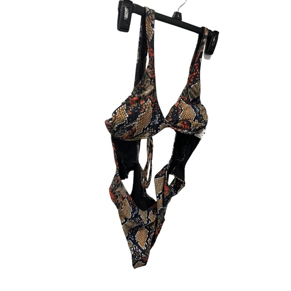 PRETTY LITTLE THINGS BLACK GOLD ORANGE SNAKESKIN TWIST TOP CUT OUT MONOKINI - Picture 3 of 7